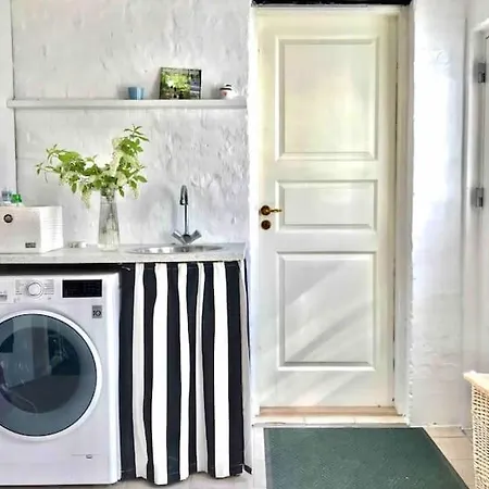 Charming Close To The Сasa de vacaciones Stege