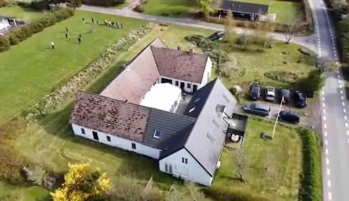 Charming Close To The