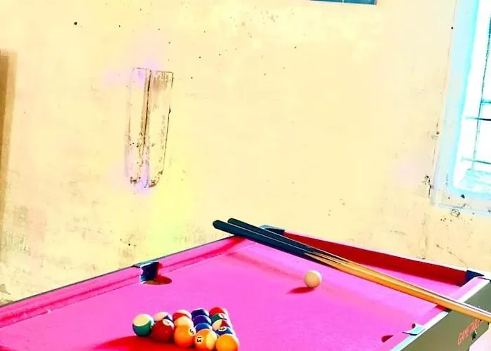 Charming Close To The * Stege