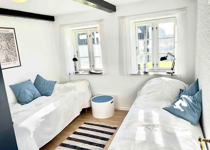 Сasa de vacaciones Charming Close To The *