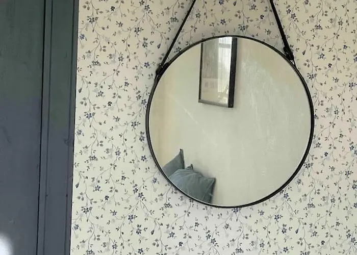 Сasa de vacaciones Charming Close To The *